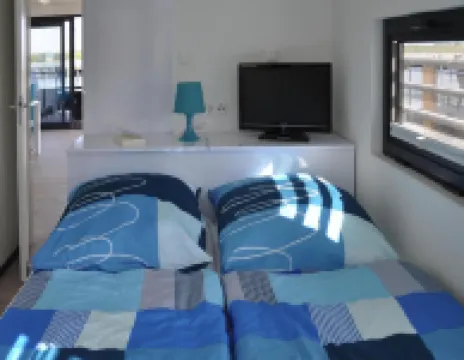 Hausboot Schwimmendes Haus in Ribnitz-Damgarten