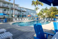 Capt Hirams Resort - Beach