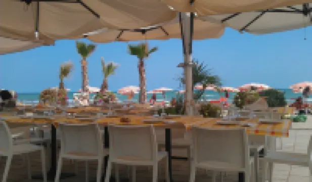 梅斯蒂切裏廣場民宿