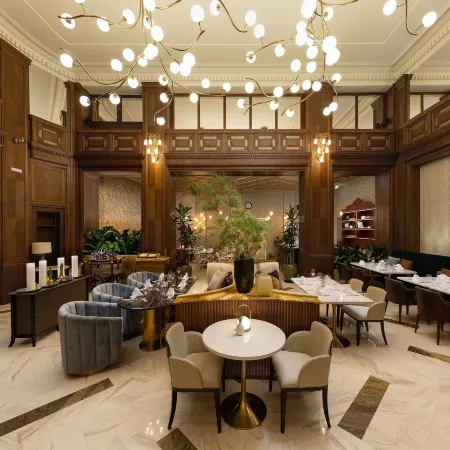 Hotel Capital