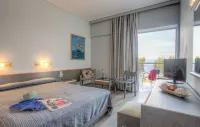 Golden Coast Hotel & Bungalows - All Inclusive Hotels in Неа-Макрі