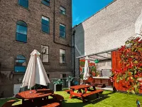 Gardiner House Hostel Hotel a 