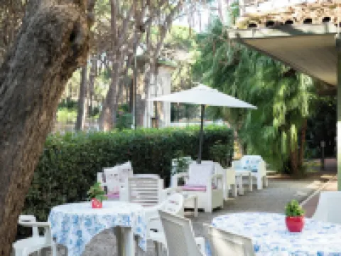 Hotel Parco dei Pini - 100mt Dal Mare Hotel di Follonica