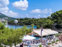 Apartments Zarac Hotels in Zaton