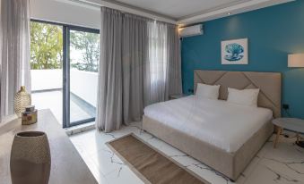O'Beach Boutique Studios