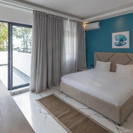 O'Beach Boutique Studios