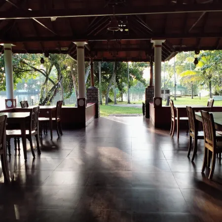 Palmgrove Lake Resort