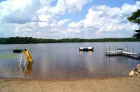 Turtle Lake Retreat: Spacious Seven-Bedroom Home -  Your Ultimate Group Getaway! - Homestays
