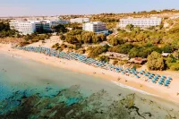 Sun Plaza Suites - Adults Only - Beach