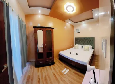 Rb's Three Storey House Hotel a 