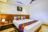 FabHotel Prime Hangout - Narhe Hotels in Khadewadi