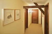 Gasthaus Und Pension "Zum Hauenden Schwein" - Parking