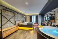 Afflon Hotels Loft City - Hot Tub