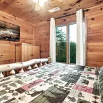 Views I Firepit I Pool Table I Hot Tub I Sleeps 4 Hotels in Sevier County