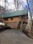 Blessed Nest 1 Bedroom Cabin by RedAwning Hotels in Townsend