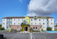 B&B Hotel Caen Mémorial Hotels in Saint-Contest