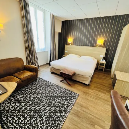 Le Grand Hôtel de Mayenne - Logis hôtels Restaurant