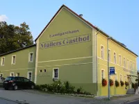 Hotel & Pension Müllers Gasthof Hotels near Castle Schönfeld