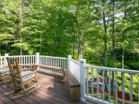Six-Bedroom Family Retreat Hotels in Somersworth