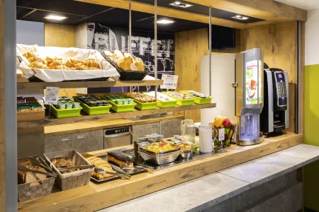 Hotel Ibis Budget Fecamp Отели в г. Фекан