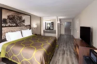 Super 8 by Wyndham Buffalo