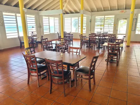 Parador Maunacaribe - Maunabo Отели в г. Ябукоа