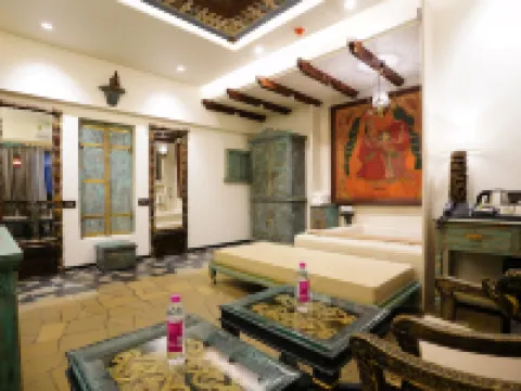 基納拉鄉村旅館 Karla Caves附近的飯店