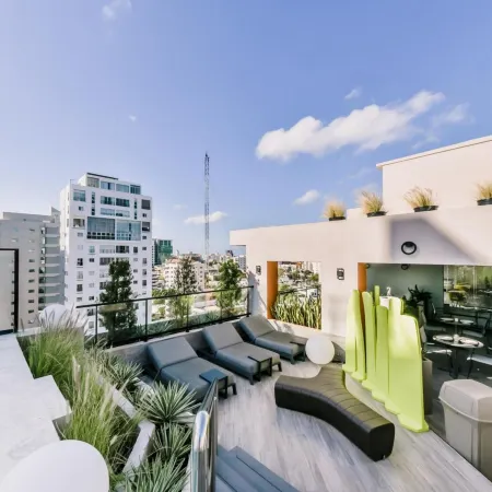 Regatta Living II With Breakfast Included - 905