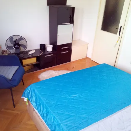 Shared condo by Zadar Oldtown and beach 400 m away
