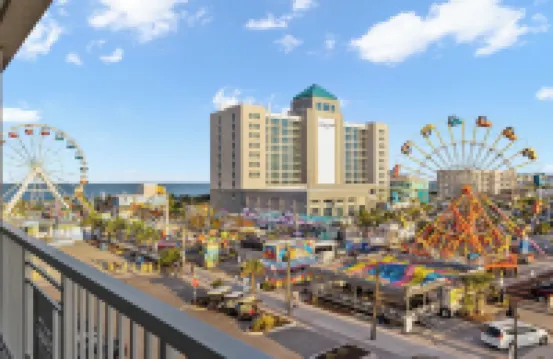 木板路頂層公寓由Carolina Retreats提供