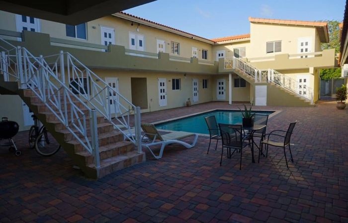 Hacienda Apartments near the beach