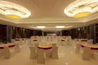 Goutham Grand Hotel فنادق في Tenali