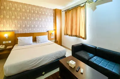 Cosmo Hotel Hotels near Candi Astono