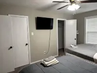 4 Mins to ATT Stadium! Cozy 2-bedroom Duplex Unit in charming Arlington