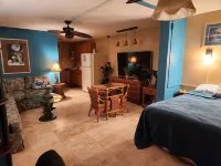 Amazing Oceanfront Condo. Incredible views. located on Magic sands Beach.