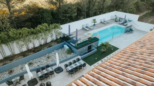 Le Meez Hotels in Palaja