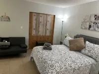 Amazing & Cozy Duplex Near Zoo Miami ! فنادق في South Miami Heights