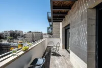 Machne Yehuda - Exclusive Collection - by Homy - Pet friendly
