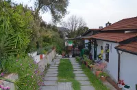 La Castellana Una Finestra Sul Mare- Air Conditioned فنادق في Lerici