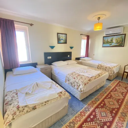 Sevin Hotel Pension Отели рядом с достопримечательностью «Замок Святого Петра»