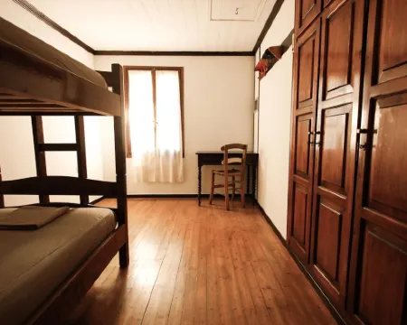 Secluded Cottage Guesthouse in the Mountains Hotels in Makrinitsa