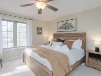4-Bedroom Retreat in Massanutten: Hot Tub, Near Skiing, Golf, & Adventure Park Hotels in Massanutten