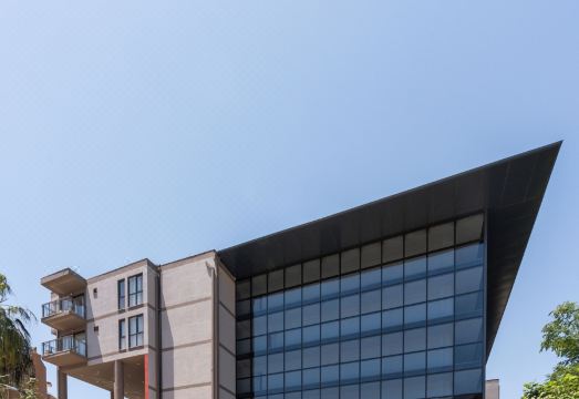 라리스톤 스파 수영장