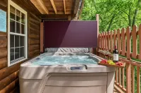 Dolly’s Hideaway - Cozy 3Br Cabin, Hot Tub, Game Room, King Suites, Pets OK
