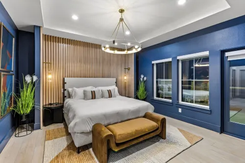 Modern Beachfront Retreat in Crystal Beach – Pool, Elevator & Sleeps 20