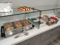 Peloton Inn - breakfast