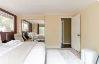 Chef's kitchen m/s from Downtown/Microsoft/Marymoor