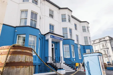 Delmont Hotel & View Restaurant