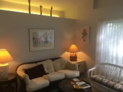 Original bungalow 4 blocks to Manasota Beachterazzo floors screen house + lanai