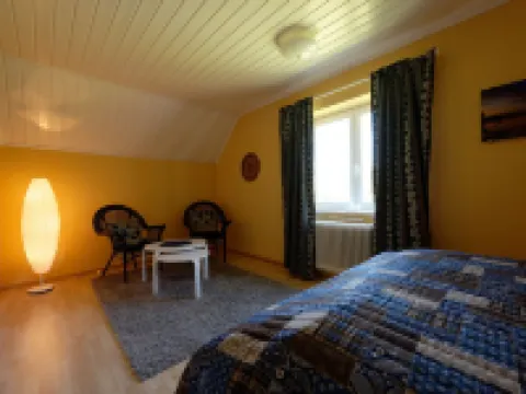 Idyllic sunny lakeside location with only 20 m to the private jetty and boat. Hotels in Sunne